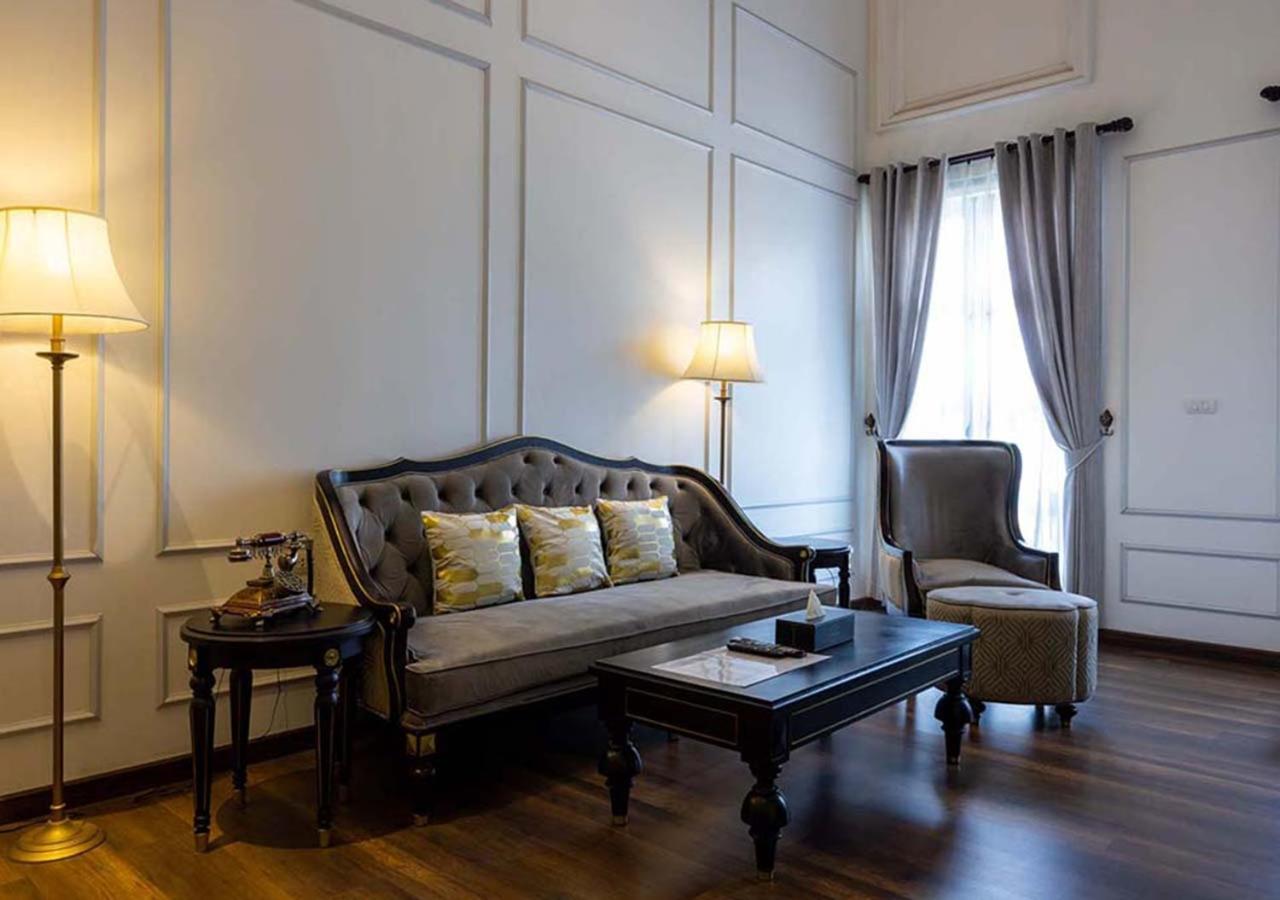 Le Thatluang D'Or Boutique Hotel Vientián Kültér fotó